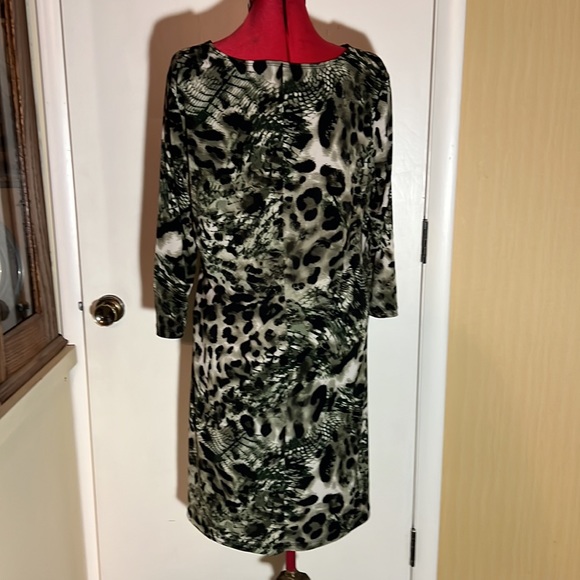 Effortless Style Animal Print Slip-On Dress SZ L - Picture 2 of 10